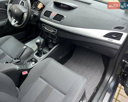 Сірий Рено Меган, об'ємом двигуна 1.6 л та пробігом 210 тис. км за 7250 $, фото 46 на Automoto.ua