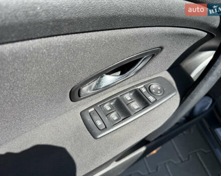 Серый Рено Меган, объемом двигателя 1.4 л и пробегом 143 тыс. км за 4999 $, фото 6 на Automoto.ua