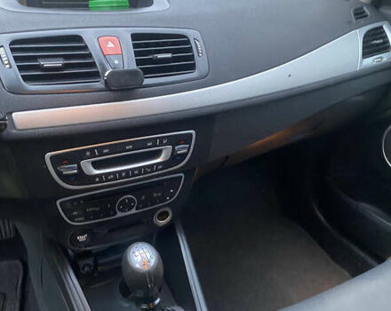 Серый Рено Меган, объемом двигателя 1.4 л и пробегом 200 тыс. км за 6200 $, фото 8 на Automoto.ua