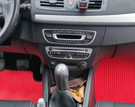 Сірий Рено Меган, об'ємом двигуна 1.5 л та пробігом 337 тис. км за 5600 $, фото 1 на Automoto.ua