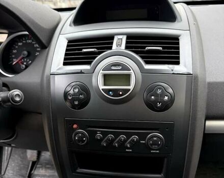 Сірий Рено Меган, об'ємом двигуна 1.6 л та пробігом 229 тис. км за 5100 $, фото 14 на Automoto.ua