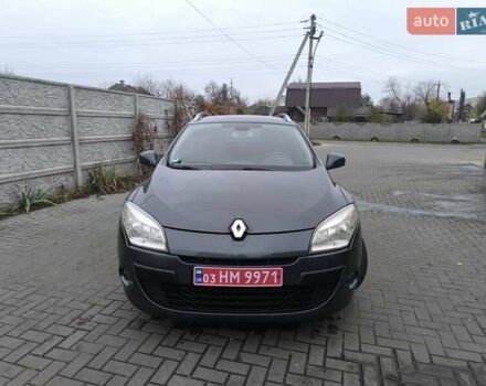 Серый Рено Меган, объемом двигателя 1.6 л и пробегом 215 тыс. км за 7100 $, фото 1 на Automoto.ua