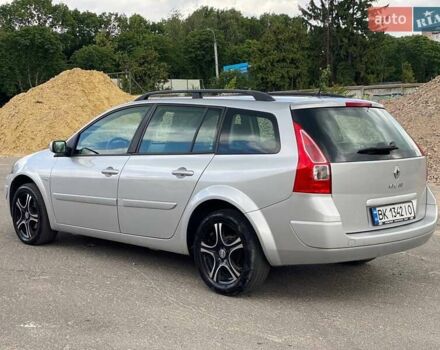 Серый Рено Меган, объемом двигателя 1.46 л и пробегом 230 тыс. км за 5500 $, фото 3 на Automoto.ua