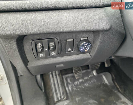 Серый Рено Меган, объемом двигателя 1.6 л и пробегом 206 тыс. км за 6850 $, фото 30 на Automoto.ua