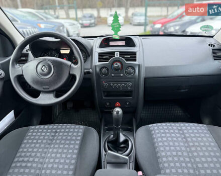 Серый Рено Меган, объемом двигателя 1.6 л и пробегом 156 тыс. км за 6850 $, фото 14 на Automoto.ua