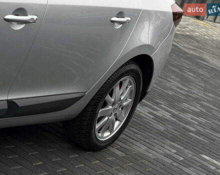 Сірий Рено Меган, об'ємом двигуна 1.6 л та пробігом 196 тис. км за 7850 $, фото 115 на Automoto.ua