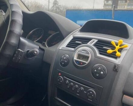 Сірий Рено Меган, об'ємом двигуна 1.6 л та пробігом 263 тис. км за 5300 $, фото 6 на Automoto.ua