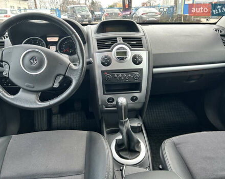 Серый Рено Меган, объемом двигателя 1.6 л и пробегом 247 тыс. км за 6200 $, фото 7 на Automoto.ua