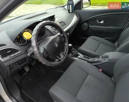 Сірий Рено Меган, об'ємом двигуна 1.46 л та пробігом 325 тис. км за 6700 $, фото 23 на Automoto.ua