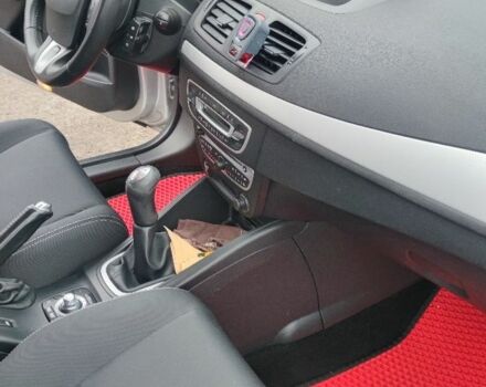 Сірий Рено Меган, об'ємом двигуна 1.5 л та пробігом 337 тис. км за 5600 $, фото 2 на Automoto.ua