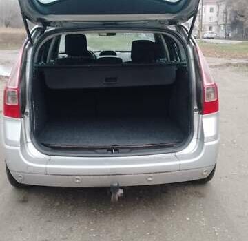 Серый Рено Меган, объемом двигателя 1.46 л и пробегом 295 тыс. км за 5100 $, фото 3 на Automoto.ua