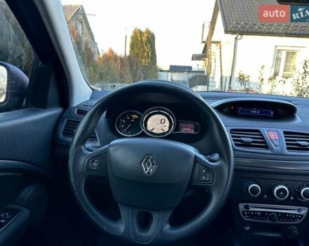 Сірий Рено Меган, об'ємом двигуна 1.46 л та пробігом 220 тис. км за 7190 $, фото 16 на Automoto.ua