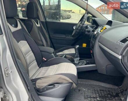 Сірий Рено Меган, об'ємом двигуна 1.6 л та пробігом 263 тис. км за 5290 $, фото 11 на Automoto.ua