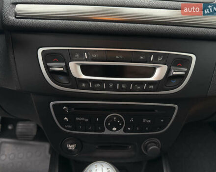 Сірий Рено Меган, об'ємом двигуна 1.6 л та пробігом 196 тис. км за 7850 $, фото 95 на Automoto.ua