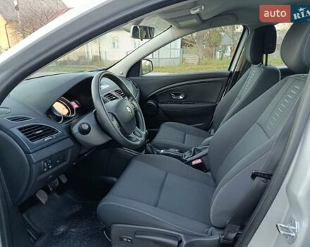 Серый Рено Меган, объемом двигателя 1.6 л и пробегом 195 тыс. км за 6800 $, фото 12 на Automoto.ua