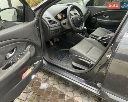 Сірий Рено Меган, об'ємом двигуна 1.46 л та пробігом 230 тис. км за 6700 $, фото 6 на Automoto.ua