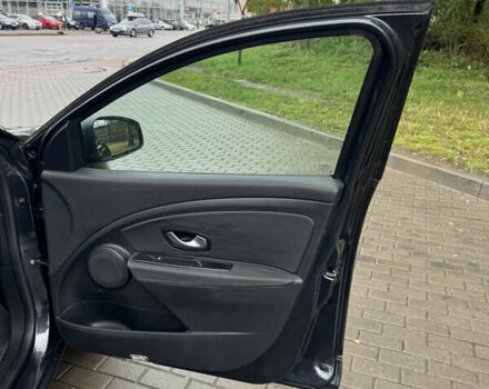 Серый Рено Меган, объемом двигателя 1.6 л и пробегом 231 тыс. км за 7800 $, фото 45 на Automoto.ua