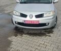 Рено Меган 2009 у Калуше на Automoto.ua Сірий Рено Меган, об'ємом двигуна 1.4 л та пробігом 245 тис. км за 5300 $, фото 1 на Automoto.ua