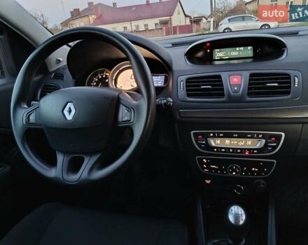 Серый Рено Меган, объемом двигателя 1.6 л и пробегом 195 тыс. км за 6800 $, фото 76 на Automoto.ua