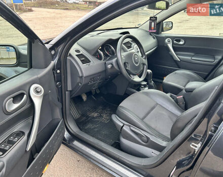 Серый Рено Меган, объемом двигателя 1.6 л и пробегом 247 тыс. км за 6200 $, фото 5 на Automoto.ua