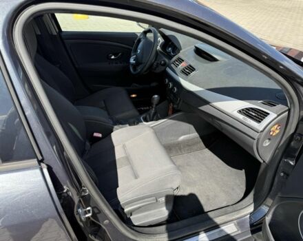 Серый Рено Меган, объемом двигателя 0 л и пробегом 143 тыс. км за 3999 $, фото 16 на Automoto.ua