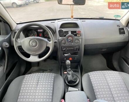 Серый Рено Меган, объемом двигателя 1.46 л и пробегом 230 тыс. км за 5500 $, фото 15 на Automoto.ua