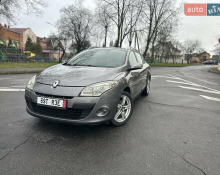 Сірий Рено Меган, об'ємом двигуна 1.6 л та пробігом 176 тис. км за 6450 $, фото 2 на Automoto.ua