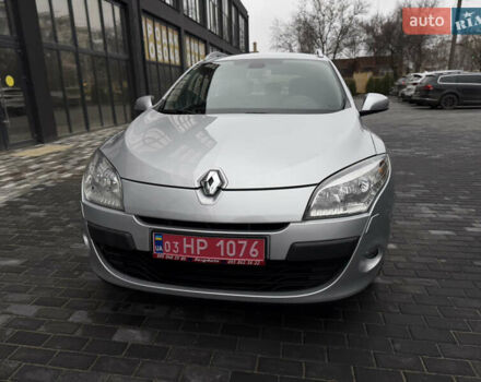Сірий Рено Меган, об'ємом двигуна 1.6 л та пробігом 196 тис. км за 7850 $, фото 4 на Automoto.ua