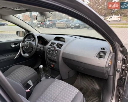 Серый Рено Меган, объемом двигателя 1.6 л и пробегом 195 тыс. км за 5750 $, фото 38 на Automoto.ua