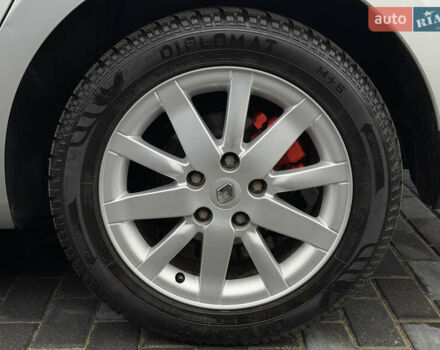 Сірий Рено Меган, об'ємом двигуна 1.6 л та пробігом 196 тис. км за 7850 $, фото 69 на Automoto.ua