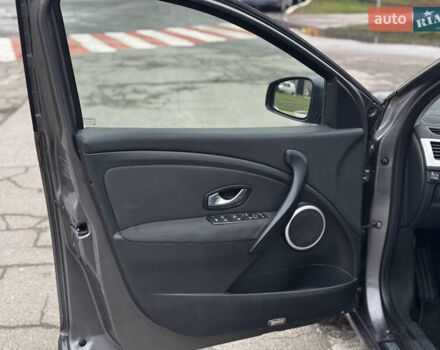 Сірий Рено Меган, об'ємом двигуна 1.4 л та пробігом 266 тис. км за 5200 $, фото 9 на Automoto.ua