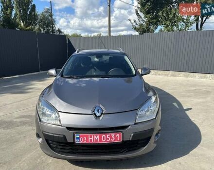 Сірий Рено Меган, об'ємом двигуна 1.6 л та пробігом 231 тис. км за 7550 $, фото 3 на Automoto.ua