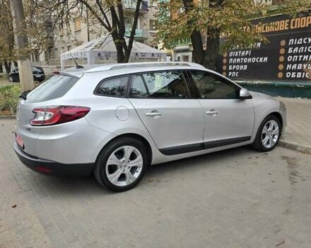 Рено Меган 2009 в Славянске на Automoto.ua Серый Рено Меган, объемом двигателя 1.4 л и пробегом 200 тыс. км за 7300 $, фото 5 на Automoto.ua