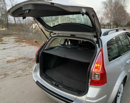 Сірий Рено Меган, об'ємом двигуна 1.6 л та пробігом 260 тис. км за 3750 $, фото 16 на Automoto.ua