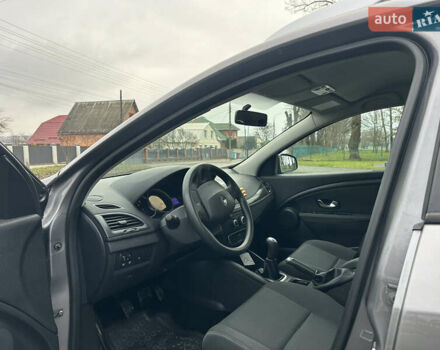 Сірий Рено Меган, об'ємом двигуна 1.6 л та пробігом 176 тис. км за 6450 $, фото 24 на Automoto.ua