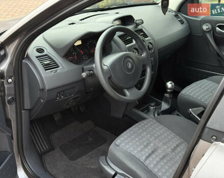 Серый Рено Меган, объемом двигателя 1.6 л и пробегом 149 тыс. км за 5400 $, фото 7 на Automoto.ua