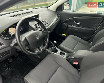 Сірий Рено Меган, об'ємом двигуна 1.6 л та пробігом 172 тис. км за 7450 $, фото 92 на Automoto.ua