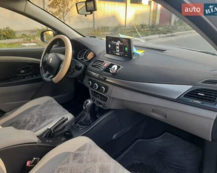 Рено Меган 2009 в Николаеве на Automoto.ua Серый Рено Меган, объемом двигателя 1.46 л и пробегом 264 тыс. км за 6400 $, фото 6 на Automoto.ua