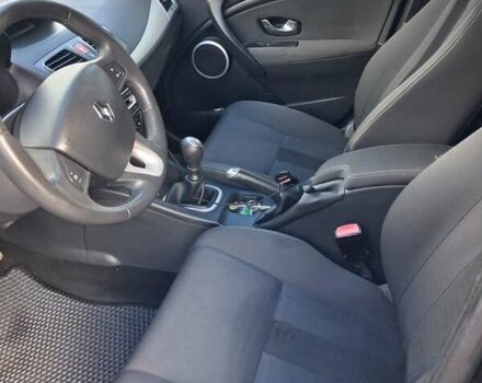 Сірий Рено Меган, об'ємом двигуна 1.4 л та пробігом 191 тис. км за 6700 $, фото 10 на Automoto.ua