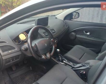 Рено Меган 2009 у Краснокутске на Automoto.ua Сірий Рено Меган, об'ємом двигуна 1.6 л та пробігом 236 тис. км за 7200 $, фото 8 на Automoto.ua