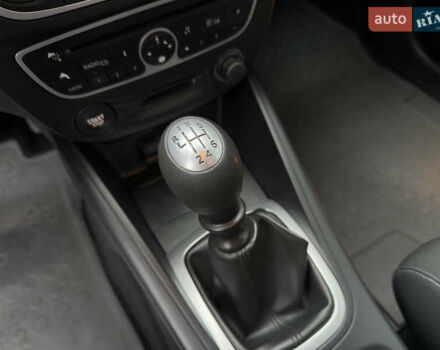 Сірий Рено Меган, об'ємом двигуна 1.6 л та пробігом 196 тис. км за 7850 $, фото 96 на Automoto.ua