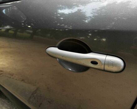 Рено Меган 2009 у Києві на Automoto.ua Сірий Рено Меган, об'ємом двигуна 1.4 л та пробігом 267 тис. км за 5390 $, фото 10 на Automoto.ua