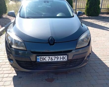 Серый Рено Меган, объемом двигателя 1.5 л и пробегом 300 тыс. км за 7000 $, фото 1 на Automoto.ua