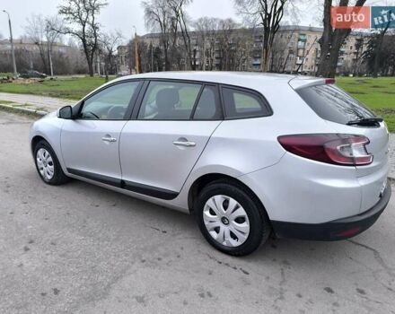 Сірий Рено Меган, об'ємом двигуна 1.46 л та пробігом 325 тис. км за 6700 $, фото 21 на Automoto.ua