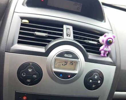 Серый Рено Меган, объемом двигателя 1.6 л и пробегом 198 тыс. км за 5800 $, фото 2 на Automoto.ua