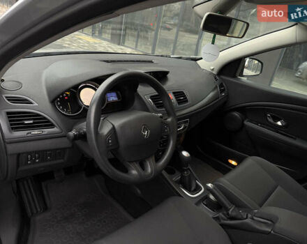 Сірий Рено Меган, об'ємом двигуна 1.6 л та пробігом 196 тис. км за 7850 $, фото 83 на Automoto.ua