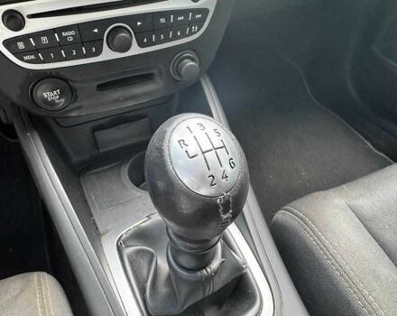 Рено Меган 2009 у Києві на Automoto.ua Сірий Рено Меган, об'ємом двигуна 1.4 л та пробігом 267 тис. км за 5390 $, фото 21 на Automoto.ua