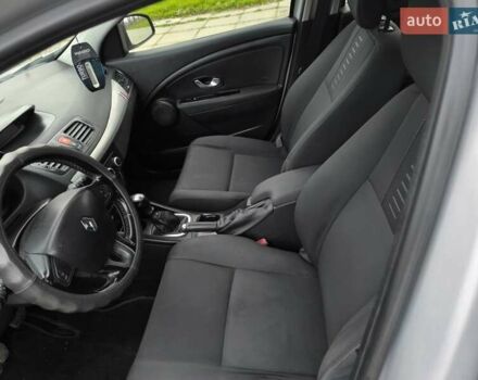 Сірий Рено Меган, об'ємом двигуна 1.46 л та пробігом 325 тис. км за 6700 $, фото 18 на Automoto.ua