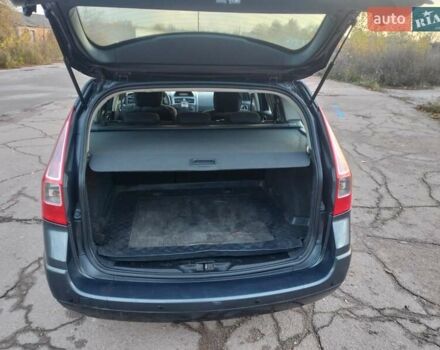 Серый Рено Меган, объемом двигателя 1.6 л и пробегом 183 тыс. км за 6200 $, фото 5 на Automoto.ua