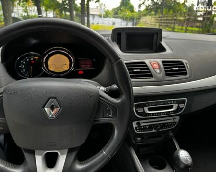 Рено Меган 2009 в Киеве на Automoto.ua Серый Рено Меган, объемом двигателя 1.4 л и пробегом 267 тыс. км за 5990 $, фото 23 на Automoto.ua